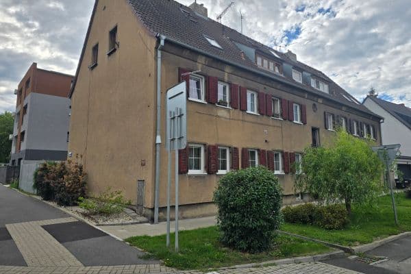 Predaj bytu 5-izbový 104 m², kpt. Jaroše, Kladno Predaj bytu 5-izbový 104 m², kpt. Jaroše, Kladno