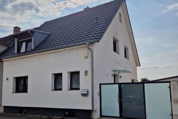 Predaj domu 151 m², pozemek 650 m², Große Rheinstraße 11, Philippsburg Predaj domu 151 m², pozemek 650 m², Große Rheinstraße 11, Philippsburg