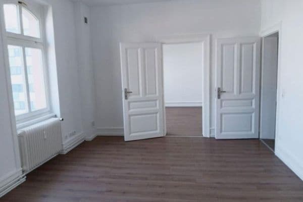 Prenájom bytu 3-izbový 83 m², Klingerstraße 13, Frankfurt am Main Prenájom bytu 3-izbový 83 m², Klingerstraße 13, Frankfurt am Main