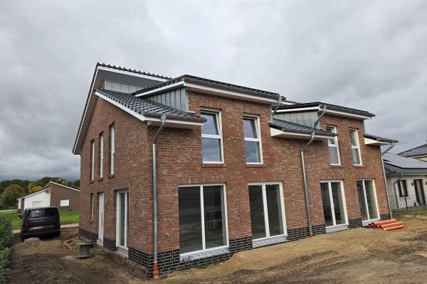 Predaj domu 126 m², pozemek 308 m², An der Feuerwehr 13, Drebber Predaj domu 126 m², pozemek 308 m², An der Feuerwehr 13, Drebber