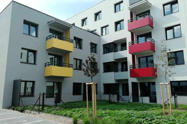 Prenájom bytu 2-izbový 53 m², Bratranců Veverkových, Pardubice Prenájom bytu 2-izbový 53 m², Bratranců Veverkových, Pardubice