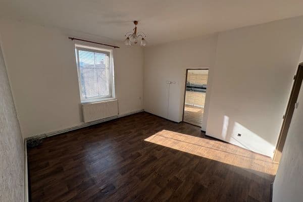 Prenájom bytu 2-izbový 57 m², Kotkova, Liberec Prenájom bytu 2-izbový 57 m², Kotkova, Liberec