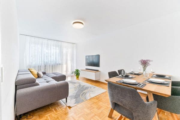 Predaj bytu 3-izbový 77 m², Mühlhaldenstraße, Stuttgart Predaj bytu 3-izbový 77 m², Mühlhaldenstraße, Stuttgart