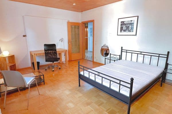 Prenájom bytu 3-izbový 88 m², Hebbelstraße 1, Stuttgart Prenájom bytu 3-izbový 88 m², Hebbelstraße 1, Stuttgart