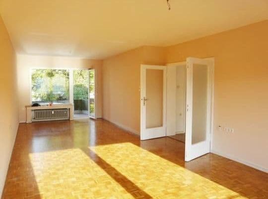 Prenájom bytu 3-izbový 100 m², Kampstr. 17a, Nordrhein-Westfalen - Mülheim (Ruhr) Prenájom bytu 3-izbový 100 m², Kampstr. 17a, Nordrhein-Westfalen - Mülheim (Ruhr)