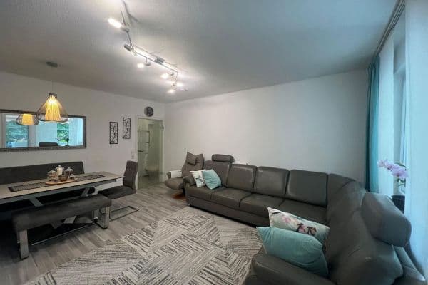 Predaj bytu 3-izbový 67 m², Rotterdamer Str. 17, Köln, Severné Porýnie - Westfálsko Predaj bytu 3-izbový 67 m², Rotterdamer Str. 17, Köln, Severné Porýnie - Westfálsko