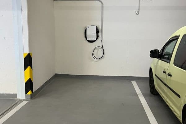 Prenájom garáže 12 m², Lučištníků, Praha Prenájom garáže 12 m², Lučištníků, Praha