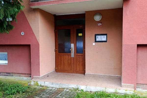 Predaj bytu 3-izbový 75 m², Školní pěšina, Chomutov, Ústecký kraj Predaj bytu 3-izbový 75 m², Školní pěšina, Chomutov, Ústecký kraj