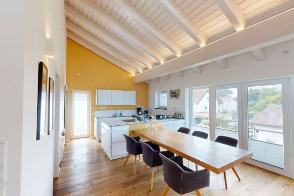 Predaj domu 315 m², pozemek 630 m², Kranzberg, Bavorsko Predaj domu 315 m², pozemek 630 m², Kranzberg, Bavorsko