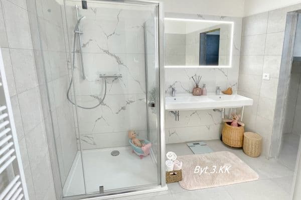 Prenájom bytu 3-izbový 71 m², Plk. Pavelky, Velké Pavlovice Prenájom bytu 3-izbový 71 m², Plk. Pavelky, Velké Pavlovice