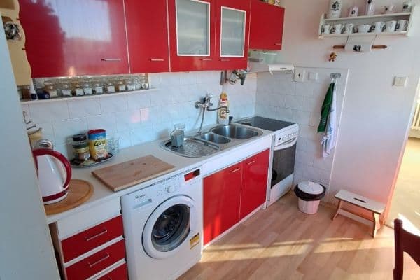 Predaj bytu 3-izbový 75 m², Pražského povstání, Benešov Predaj bytu 3-izbový 75 m², Pražského povstání, Benešov