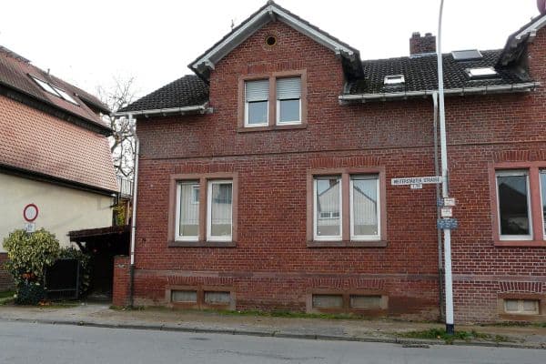 Predaj domu 160 m², pozemek 346 m², Weiterstädter Strasse 74, Darmstadt Predaj domu 160 m², pozemek 346 m², Weiterstädter Strasse 74, Darmstadt