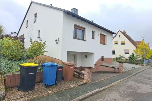 Prenájom domu 197 m², pozemek 500 m², Aloys Ruppel Straße 12, Rodenbach, Hesensko Prenájom domu 197 m², pozemek 500 m², Aloys Ruppel Straße 12, Rodenbach, Hesensko