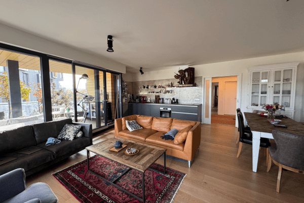 Prenájom bytu 3-izbový 96 m², Menclova, Hlavní město Praha Prenájom bytu 3-izbový 96 m², Menclova, Hlavní město Praha