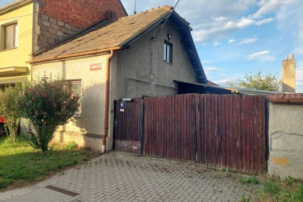 Predaj domu 316 m², pozemek 909 m², Loděnická, Bohuňovice Predaj domu 316 m², pozemek 909 m², Loděnická, Bohuňovice
