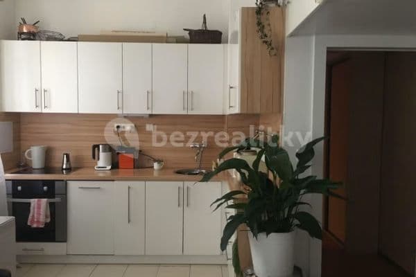 Predaj bytu 2-izbový 50 m², Bubenská, Praha Predaj bytu 2-izbový 50 m², Bubenská, Praha