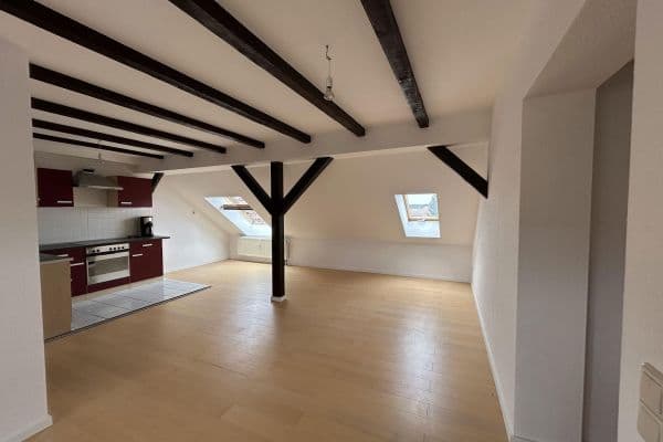 Prenájom bytu 4-izbový 73 m², Luisenstr. 15, Görlitz, Sasko Prenájom bytu 4-izbový 73 m², Luisenstr. 15, Görlitz, Sasko