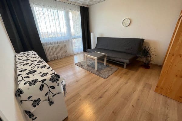 Prenájom bytu 1-izbový 30 m², Litoměřická, Praha Prenájom bytu 1-izbový 30 m², Litoměřická, Praha