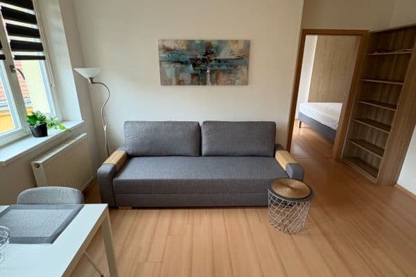 Prenájom bytu 2-izbový 42 m², Nuselská, Praha Prenájom bytu 2-izbový 42 m², Nuselská, Praha