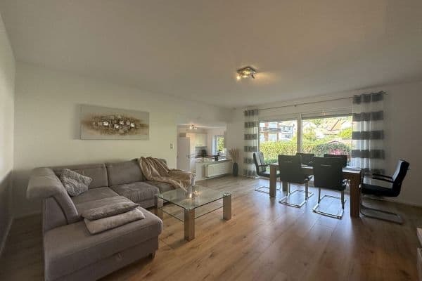 Prenájom bytu 2-izbový 74 m², Aschaffenburg, Bavorsko Prenájom bytu 2-izbový 74 m², Aschaffenburg, Bavorsko