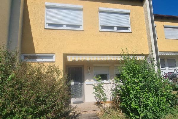 Predaj domu 106 m², pozemek 160 m², Dinkelsbühlerstr.29, Reutlingen Predaj domu 106 m², pozemek 160 m², Dinkelsbühlerstr.29, Reutlingen