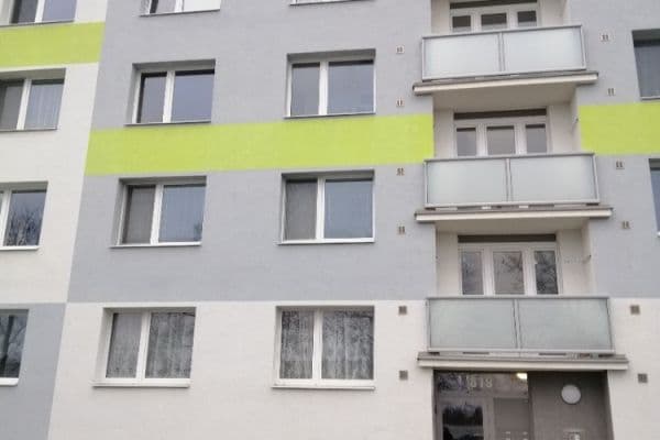 Prenájom bytu 2-izbový 60 m², V Lukách, Heřmanův Městec Prenájom bytu 2-izbový 60 m², V Lukách, Heřmanův Městec