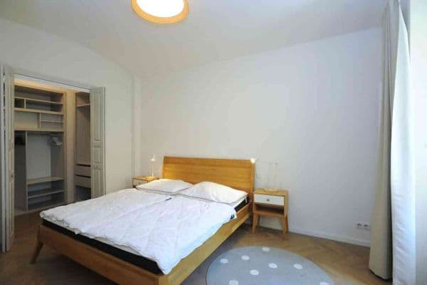 Prenájom bytu 2-izbový 84 m², Křenová, Brno Prenájom bytu 2-izbový 84 m², Křenová, Brno