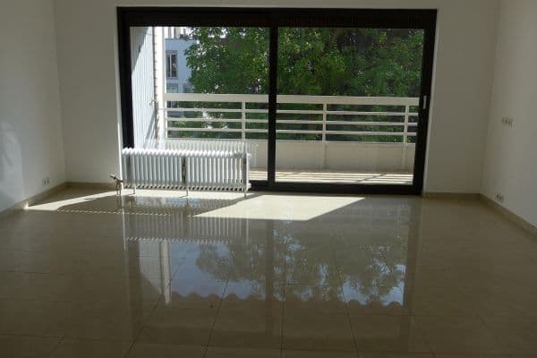 Prenájom bytu 2-izbový 60 m², Düsseldorf, Severné Porýnie - Westfálsko Prenájom bytu 2-izbový 60 m², Düsseldorf, Severné Porýnie - Westfálsko