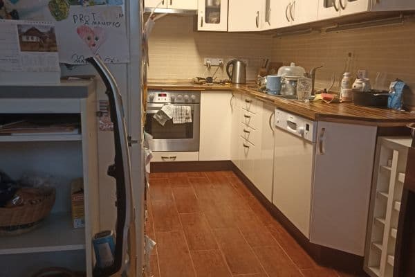 Prenájom bytu 3-izbový 81 m², Ciolkovského, Praha Prenájom bytu 3-izbový 81 m², Ciolkovského, Praha