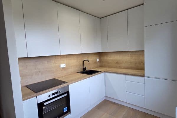 Predaj bytu 2-izbový 58 m², 5. května, Měšice Predaj bytu 2-izbový 58 m², 5. května, Měšice