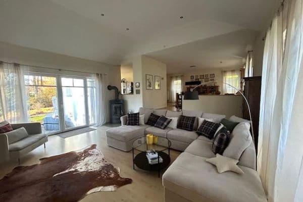 Predaj domu 250 m², pozemek 1.014 m², Wiehl Predaj domu 250 m², pozemek 1.014 m², Wiehl