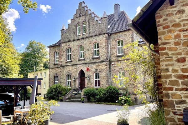 Predaj bytu 4-izbový 190 m², Wuppertal Predaj bytu 4-izbový 190 m², Wuppertal