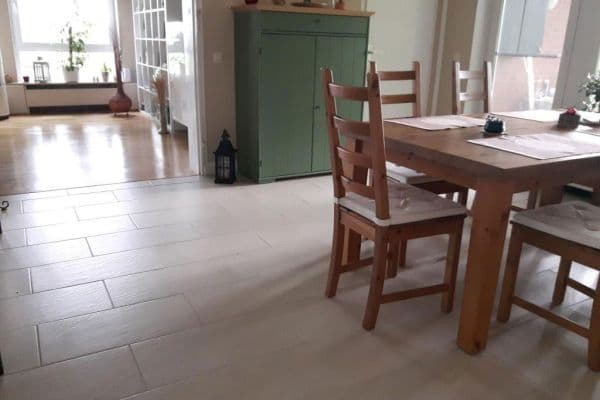 Prenájom bytu 4-izbový 135 m², Friedrichshöhe 1, Bienenbüttel-Rieste Prenájom bytu 4-izbový 135 m², Friedrichshöhe 1, Bienenbüttel-Rieste