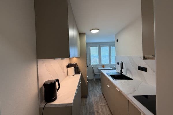Predaj bytu 3-izbový 74 m², Železničářská, Plzeň Predaj bytu 3-izbový 74 m², Železničářská, Plzeň