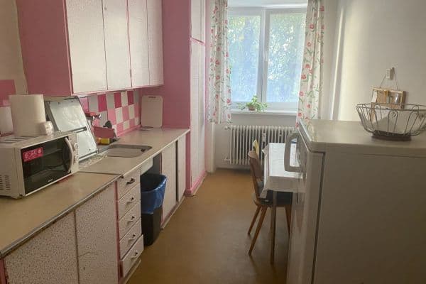 Prenájom bytu 2-izbový 56 m², Počátecká, Hlavní město Praha Prenájom bytu 2-izbový 56 m², Počátecká, Hlavní město Praha