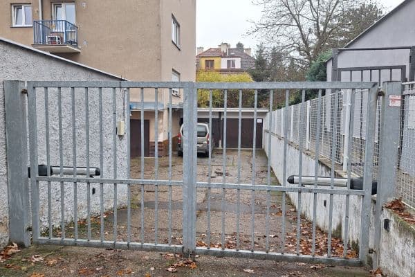 Prenájom garáže 11 m², Nad Buďánkami Ⅱ, Hlavní město Praha Prenájom garáže 11 m², Nad Buďánkami Ⅱ, Hlavní město Praha