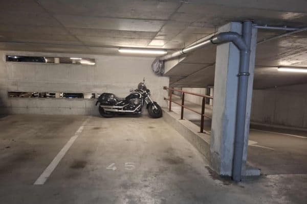 Predaj garáže 14 m², Hlavní město Praha Predaj garáže 14 m², Hlavní město Praha