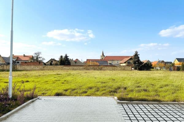 Predaj pozemku 840 m², Slaný Predaj pozemku 840 m², Slaný