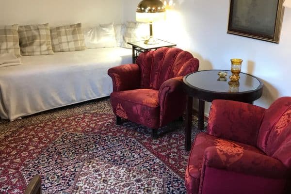 Prenájom bytu 1-izbový 36 m², K Beránku, Praha Prenájom bytu 1-izbový 36 m², K Beránku, Praha