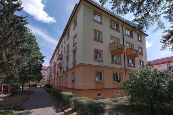Prenájom bytu 3-izbový 84 m², Jilemnického, Pardubice Prenájom bytu 3-izbový 84 m², Jilemnického, Pardubice