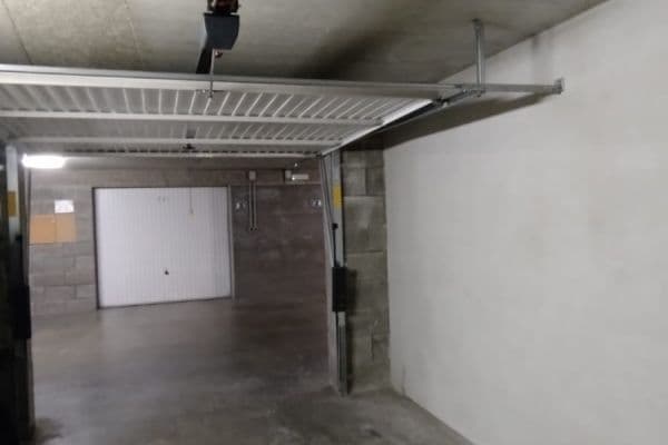 Prenájom garáže 17 m², Žarošická, Brno Prenájom garáže 17 m², Žarošická, Brno