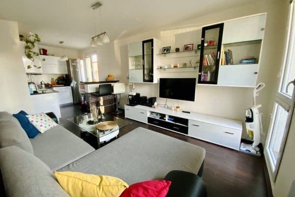 Prenájom bytu 2-izbový 43 m², Nezvalova, Benešov, Středočeský kraj Prenájom bytu 2-izbový 43 m², Nezvalova, Benešov, Středočeský kraj