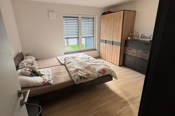 Prenájom bytu 2-izbový 69 m², Hauptstraße. 39a, Unterdietfurt Prenájom bytu 2-izbový 69 m², Hauptstraße. 39a, Unterdietfurt