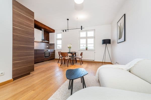 Predaj bytu 4-izbový 117 m², Chodská, Praha, Praha Predaj bytu 4-izbový 117 m², Chodská, Praha, Praha