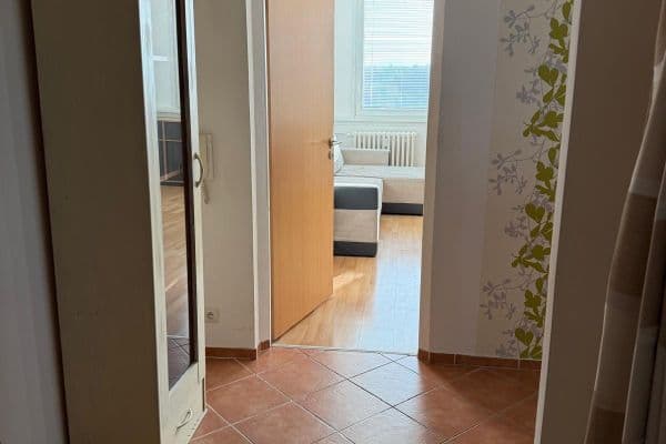 Predaj bytu 2-izbový 54 m², Krhanická, Hlavní město Praha Predaj bytu 2-izbový 54 m², Krhanická, Hlavní město Praha