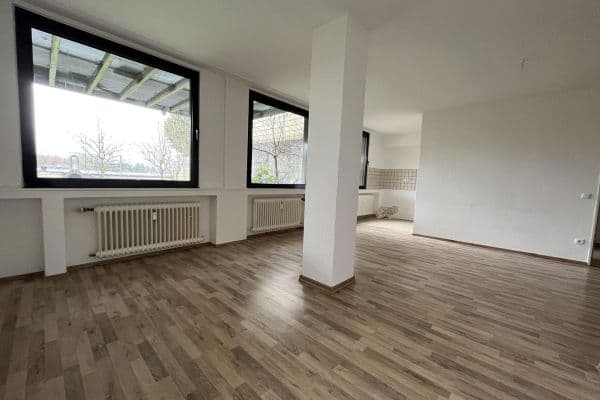 Prenájom bytu 2-izbový 80 m², Unter St. Clemens 28, Solingen Prenájom bytu 2-izbový 80 m², Unter St. Clemens 28, Solingen