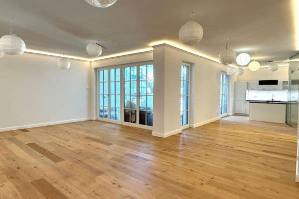 Prenájom bytu 2-izbový 113 m², Müggelseedamm 288, Berlin, Berlín Prenájom bytu 2-izbový 113 m², Müggelseedamm 288, Berlin, Berlín