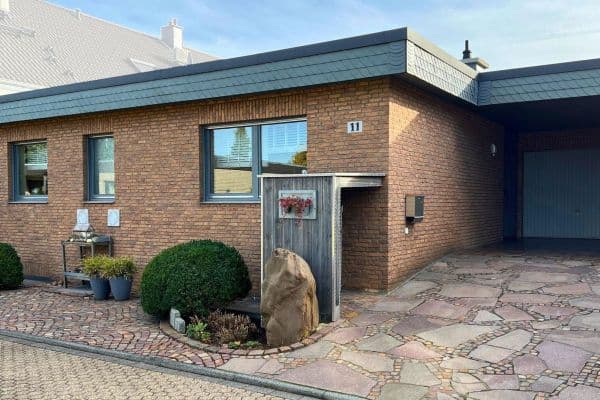 Predaj domu 326 m², pozemek 473 m², Erftstadt Predaj domu 326 m², pozemek 473 m², Erftstadt