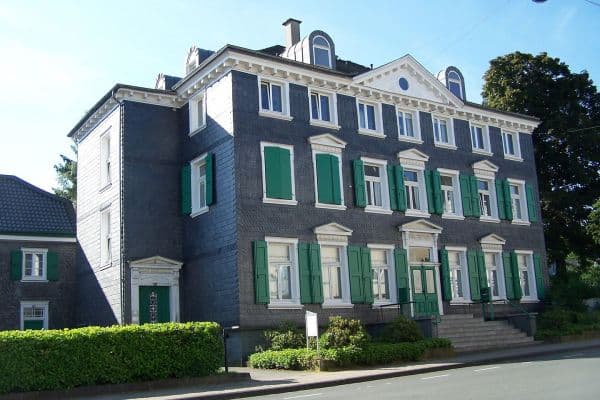 Prenájom bytu 4-izbový 118 m², Hauptstraße 104, Schwelm Prenájom bytu 4-izbový 118 m², Hauptstraße 104, Schwelm