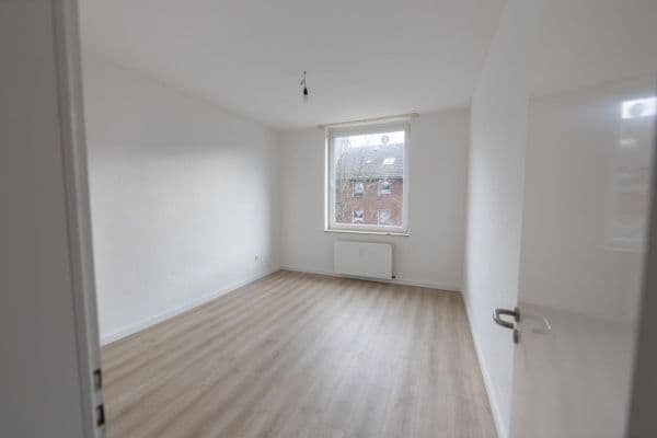 Prenájom bytu 2-izbový 60 m², Sommerstraße 1, Duisburg Prenájom bytu 2-izbový 60 m², Sommerstraße 1, Duisburg